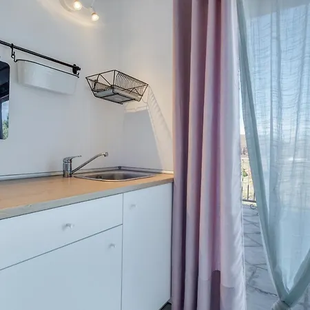 Estudio Cardon ארונה